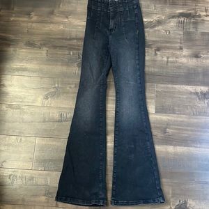 Woman’s super cute flared pants